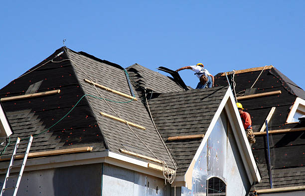 Best Storm Damage Roof Repair  in Como, MS